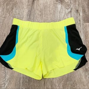 Mizuno Women’s Neon Yellow Running Shorts Size M